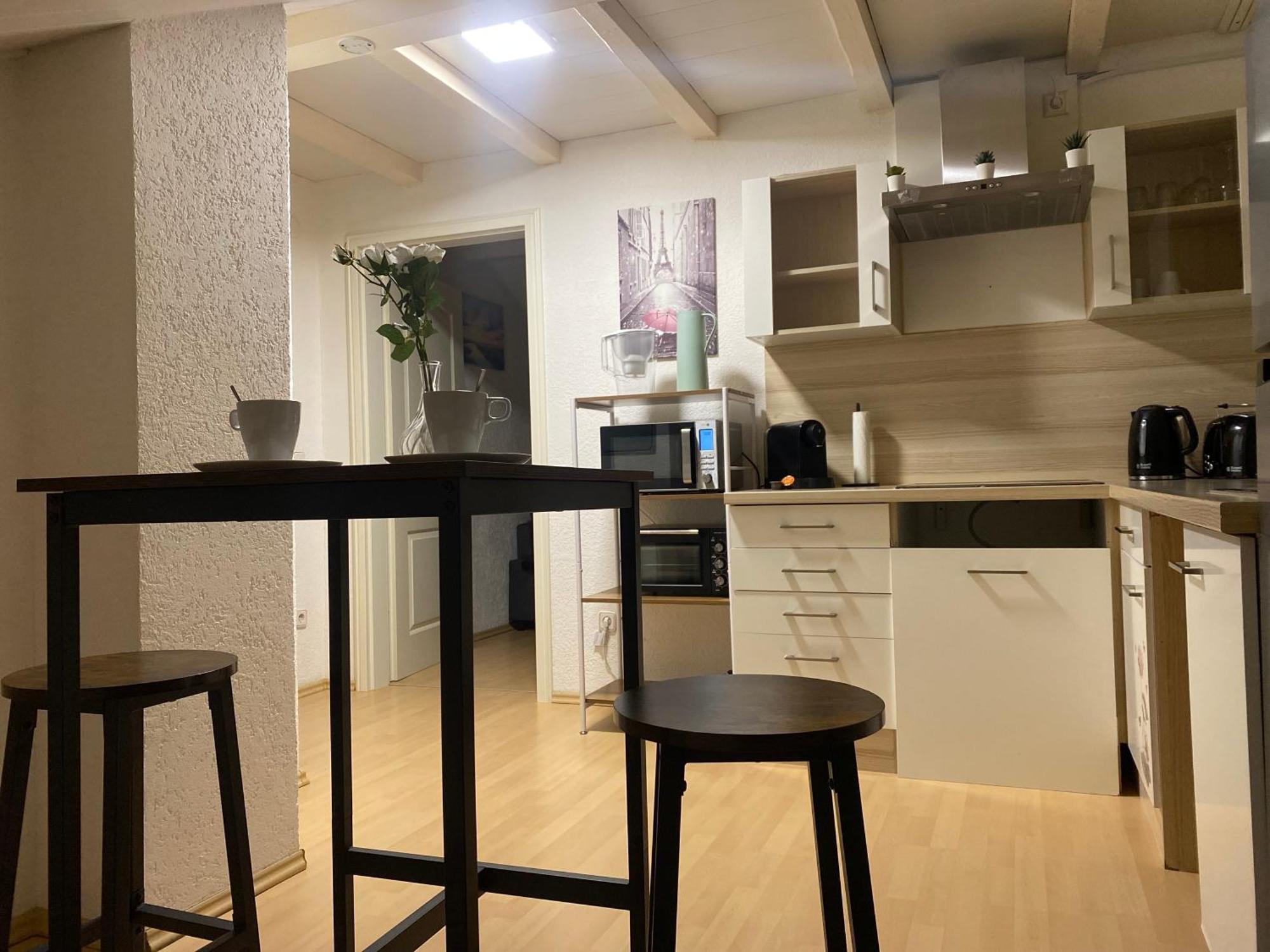 Deluxe Business Suite Mit Netflix Premium & Parkplatz, Zentral Zu Audi & Schwarz Gruppe With 2 Bedrooms Bad Friedrichshall Exterior foto